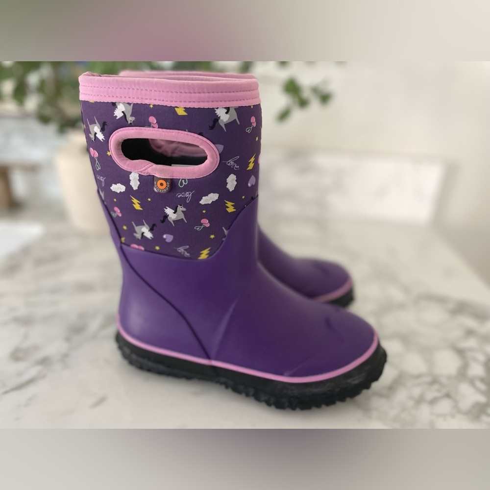 BOGS Kids Classic Boots Pegasus Purple Big Kids Size 1‎ Waterproof Rain Snow